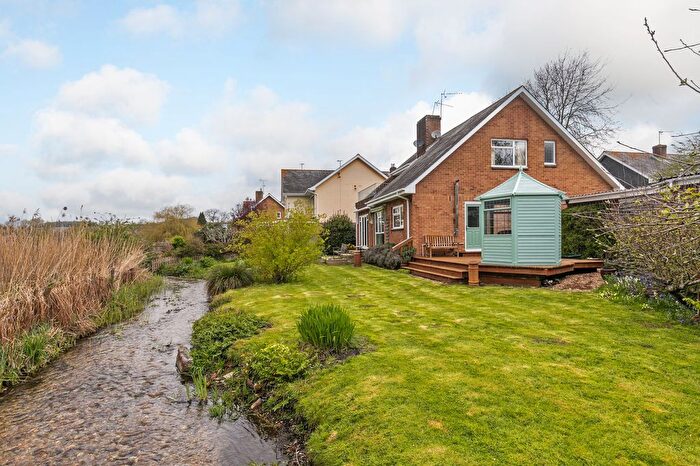 4 Bedroom Detached House To Rent In Trafalgar Way, Stockbridge, SO20