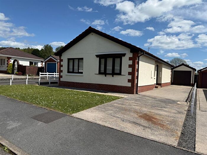 3 Bedroom Detached Bungalow For Sale In Parc Tyisha, Burry Port, SA16