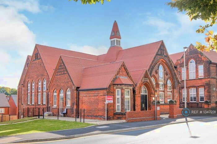 1 Bedroom Flat To Rent In Crocketts Lane, Smethwick, B66