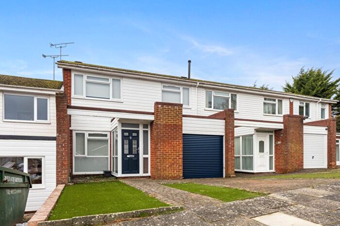 3 Bedroom Property To Rent In Overhill Gardens, Brighton, BN1