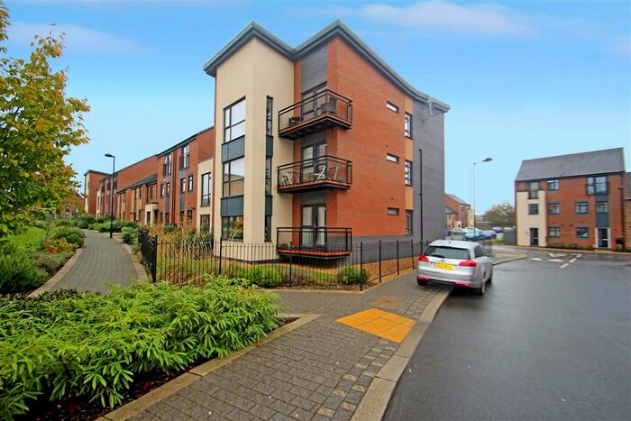2 Bedroom Flat To Rent In Norville Drive, Hanley, Stoke-On-Trent, ST1