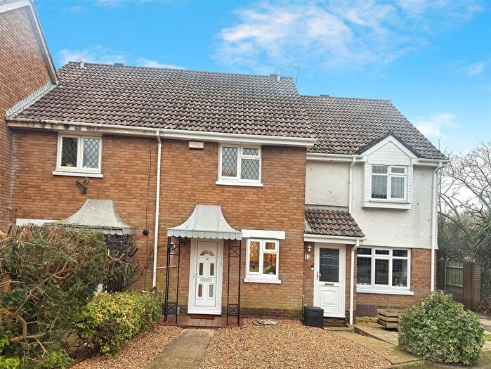 2 Bedroom Detached House To Rent In Radipole Road, Canford Heath, BH17
