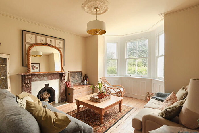 1 Bedroom Flat For Sale In Cintra Park, Crystal Palace, SE19