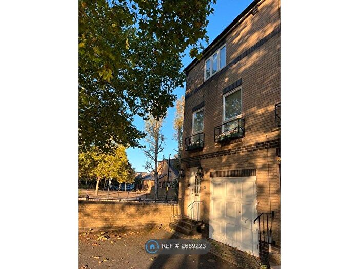 3 Bedroom End Terrace House To Rent In Bray Crescent, London, SE16