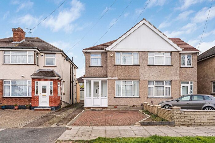 3 Bedroom Semi Detached House For Sale In Chatsworth Gardens, Harrow, HA2