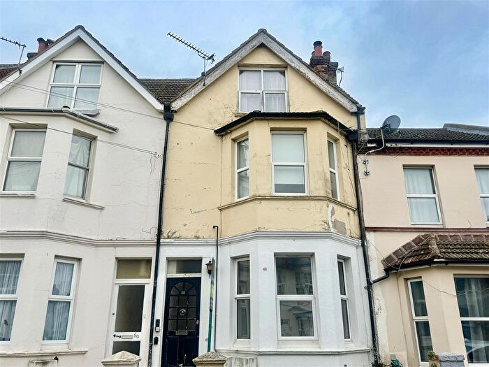 1 Bedroom Flat To Rent In Windsor Road, Bexhill-On-Sea, TN39
