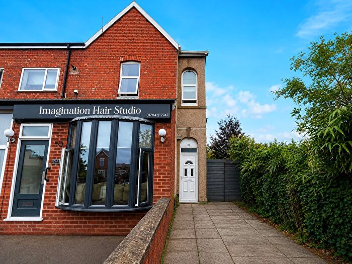 2 Bedroom Flat For Sale In Shellfield Road, Southport, Merseyside, PR9