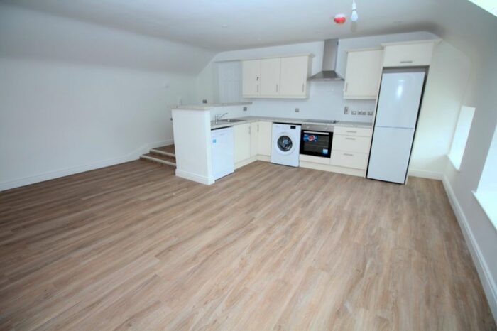 2 Bedroom Flat To Rent In D Market Place, Carrickfergus, BT38