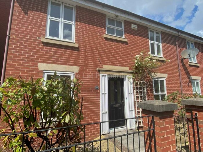 3 Bedroom House To Rent In Boston Street, Hulme, M15