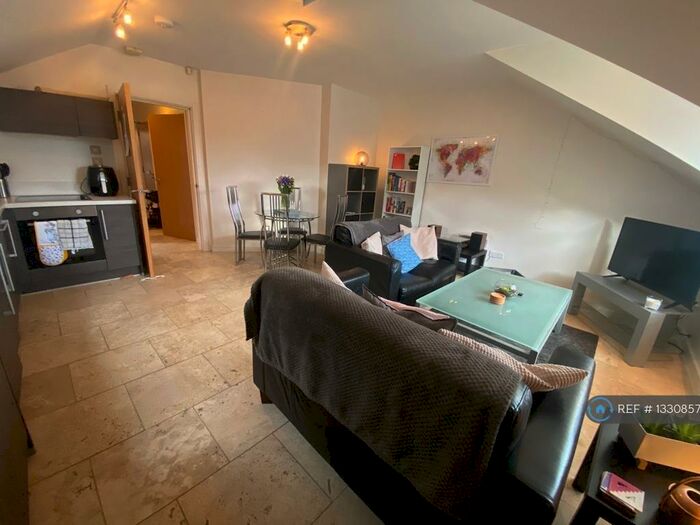2 Bedroom Flat To Rent In The Junxion, Leeds, LS5