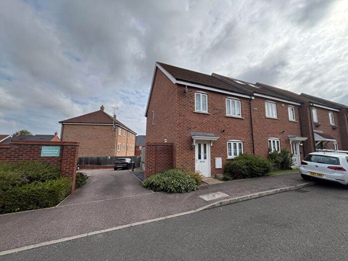 3 Bedroom End Of Terrace House For Sale In Pitstone, LU7