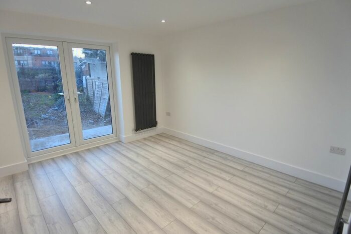 2 Bedroom Flat To Rent In Llanover Road, North Wembley HA9