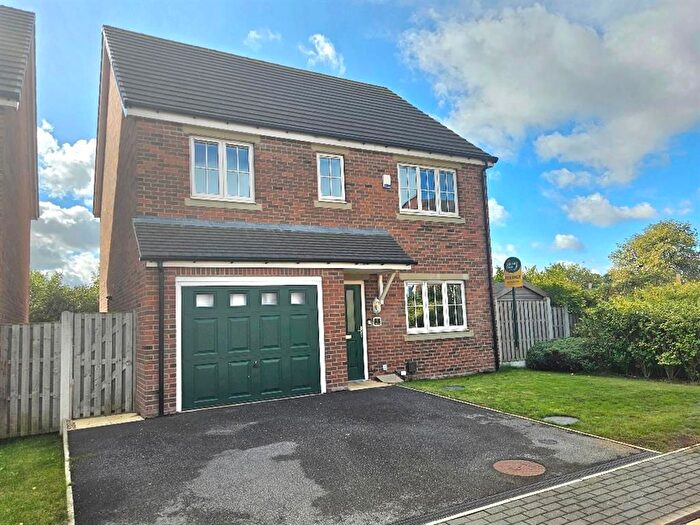 4 Bedroom Detached House For Sale In Ardsley Falls Close, East Ardsley, Wakefield, WF3