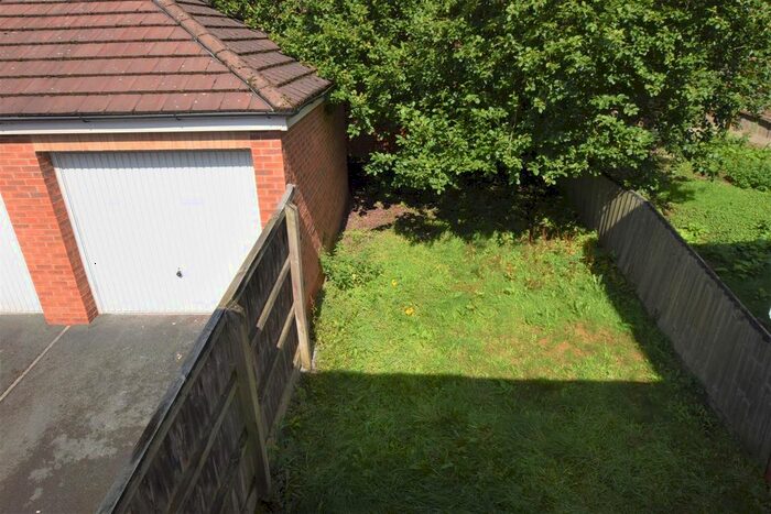 3 Bedroom Semi-Detached House To Rent In Saddlecote Close, Manchester, M8