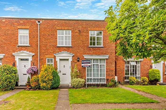 3 Bedroom End Of Terrace House To Rent In Azalea Walk, HA5