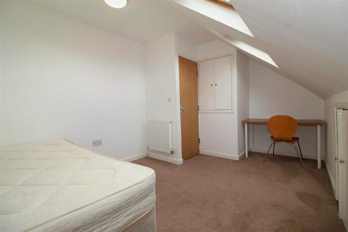 7 Bedroom Property To Rent In Rhymney Street, Cathays, Cardiff, CF24