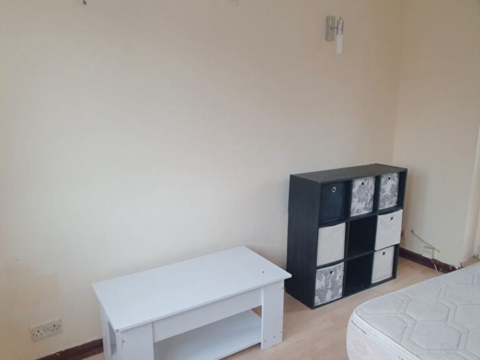 3 Bedroom Flat To Rent In Harrow Road, Wembley, HA9