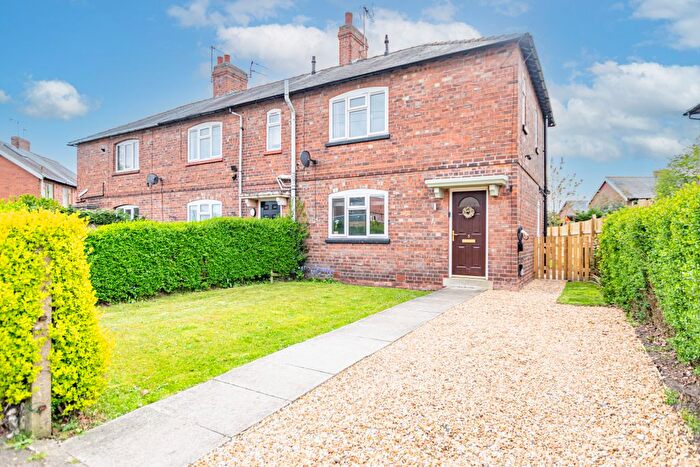 3 Bedroom End Terrace House For Sale In Haig Street, Selby, North Yorkshire, YO8