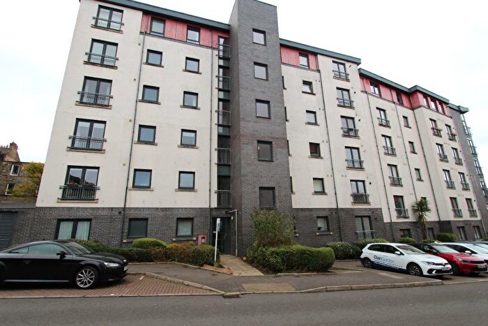 2 Bedroom Flat To Rent In Tinto Place, Leith, Edinburgh, EH6