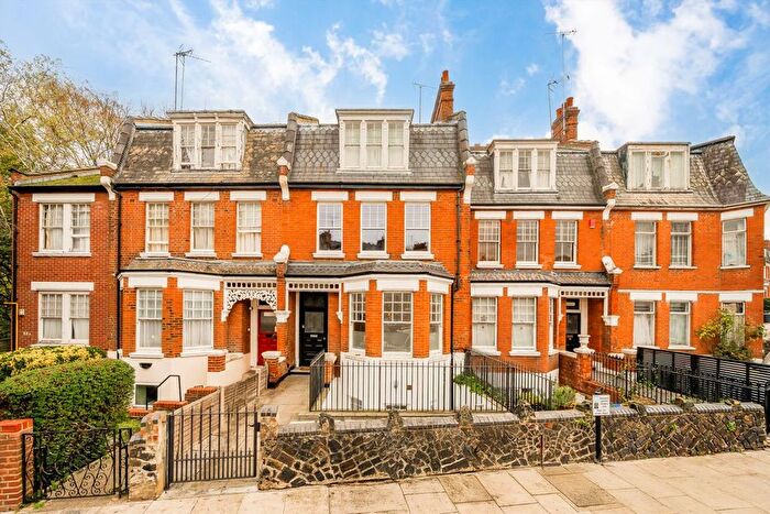 3 Bedroom Flat To Rent In Milton Park, London, N6