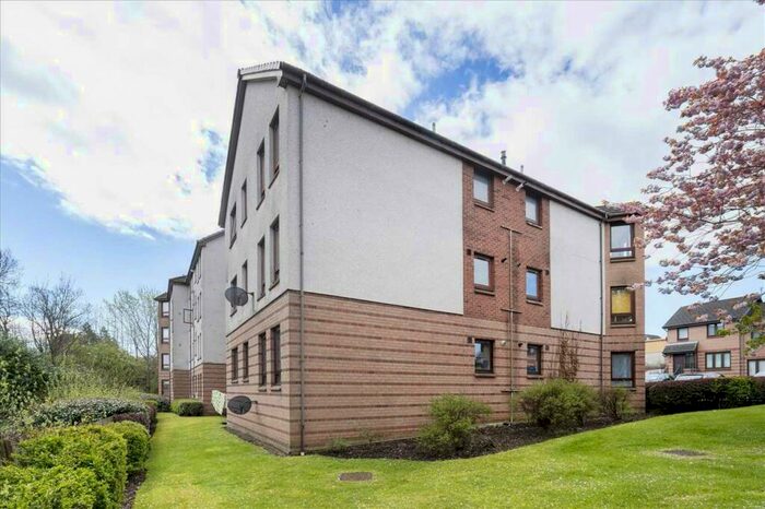 2 Bedroom Apartment To Rent In Clyde Street, FK1
