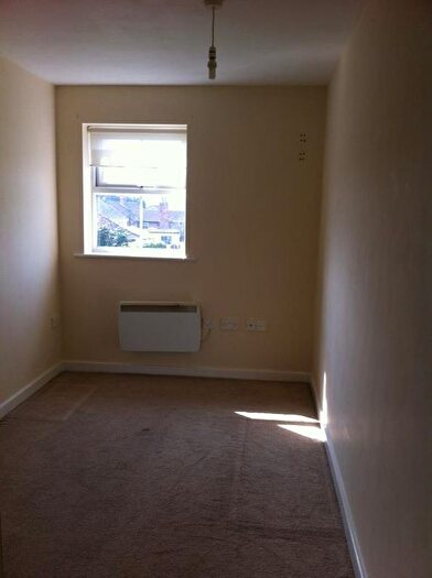 2 Bedroom Flat To Rent In Crookesbroom Lane, Hatfield, Doncaster, DN7