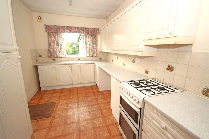 2 Bedroom Semi-Detached Bungalow For Sale In Tyn-Y-Parc Road, Rhiwbina, Cardiff, CF14