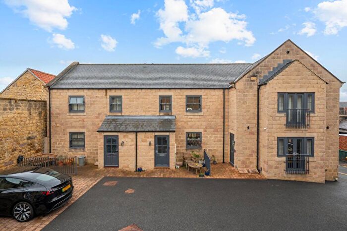 2 Bedroom Terraced House For Sale In Whiteley Yard, Knaresborough, HG5