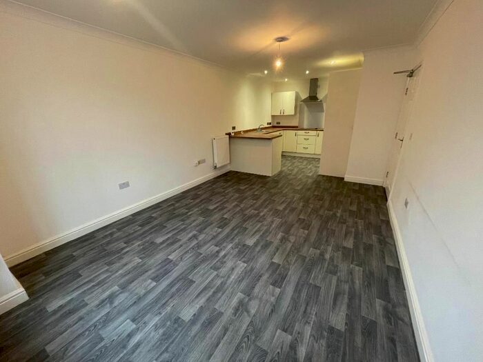 2 Bedroom Flat To Rent In Albert Road, Levenshulme, Manchester, M19