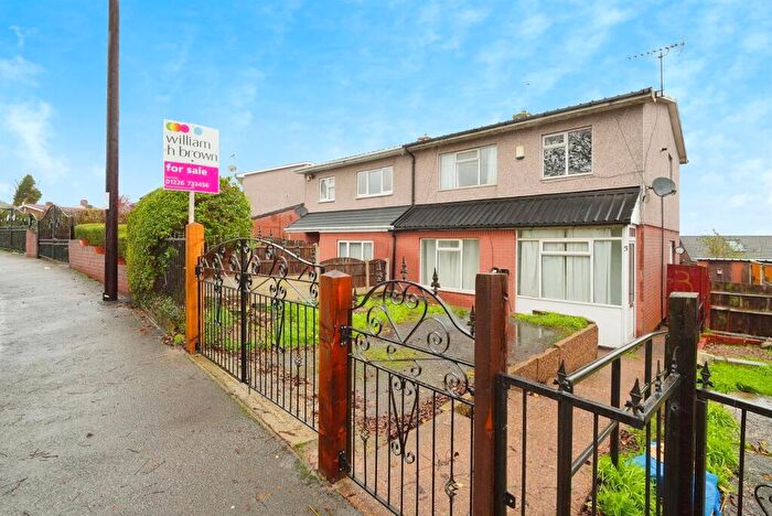 3 Bedroom Semi Detached House For Sale In Ash Grove, Barnsley, S70