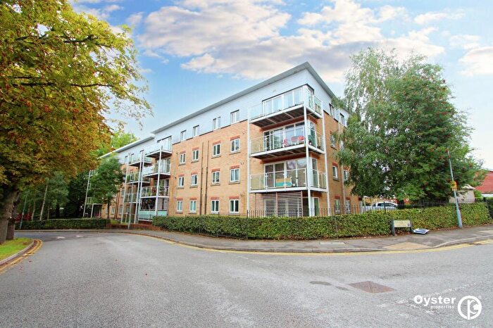 2 Bedroom Apartment To Rent In Foxglove Way, Luton, LU3