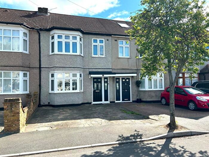 3 Bedroom Terraced House For Sale In Crowlands Avenue, RM7