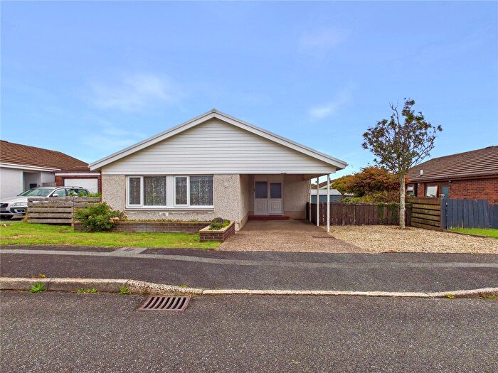 3 Bedroom Bungalow For Sale In Ramsey Drive, Milford Haven, Pembrokeshire, SA73