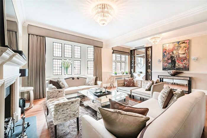 4 Bedroom Flat To Rent In Mount Street, Mayfair, W1K