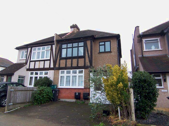 1 Bedroom Apartment To Rent In Eton Avenue New Malden, KT3