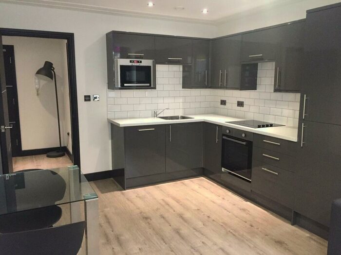 1 Bedroom Flat To Rent In North House, North John Street, L2