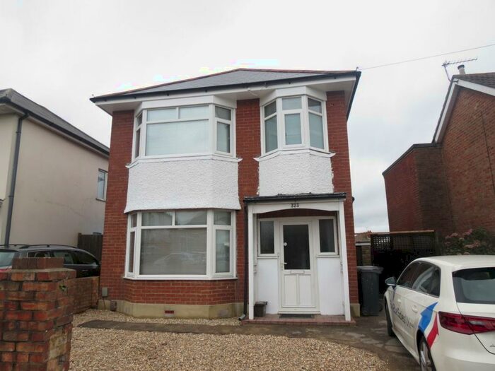 5 Bedroom House To Rent In Bedroom Detached House In Ensbury Park, BH10