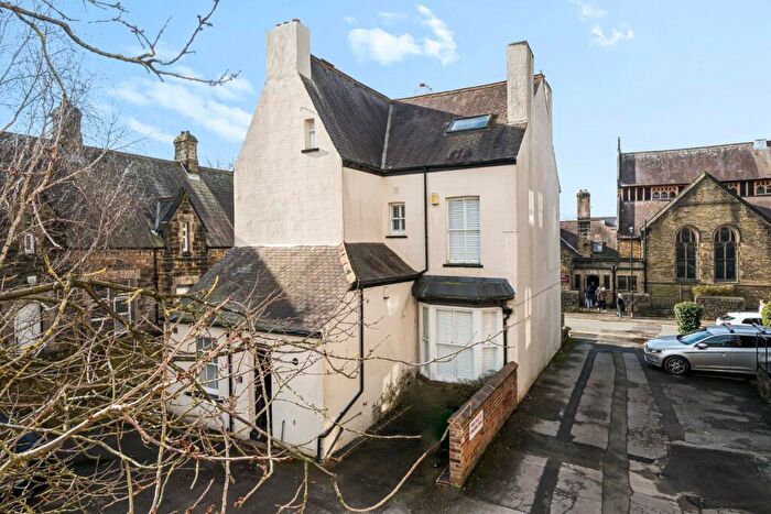 2 Bedroom Flat To Rent In Belford Road, Harrogate, North Yorkshire, HG1