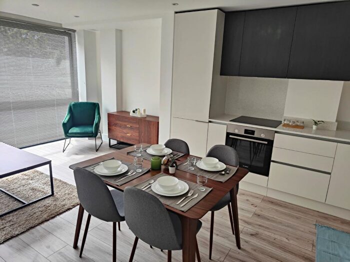 1 Bedroom Flat To Rent In Clements Lane, Ilford, IG1
