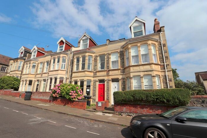 3 Bedroom Property To Rent In Luccombe Hill, Bristol, BS6