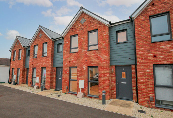 2 Bedroom Terraced House To Rent In Orca Mews, Vandyke Road, Leighton Buzzard, LU7