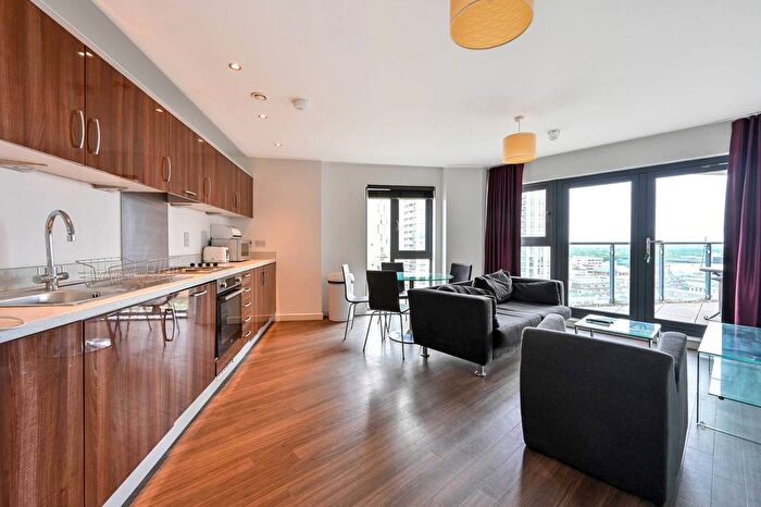 2 Bedroom Flat To Rent In Guildford Road, Woking, GU22