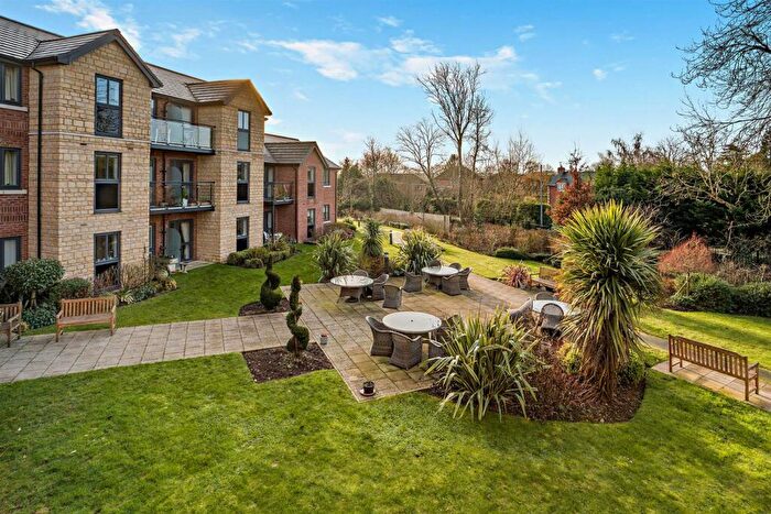 2 Bedroom Apartment For Sale In Saxon Gardens, Penn Street, Oakham, Rutland, LE15