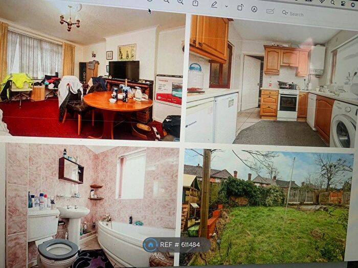 3 Bedroom Semi-Detached House To Rent In Harvington Road, Birmingham, B29