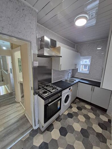 3 Bedroom Semi Detached House To Rent In Dershingham Avenue, London, E12