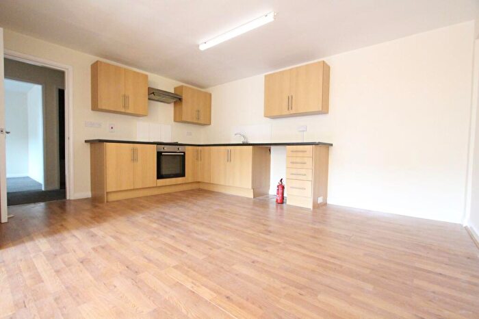 2 Bedroom Apartment To Rent In Littlemoor Centre, Chesterfield, S41