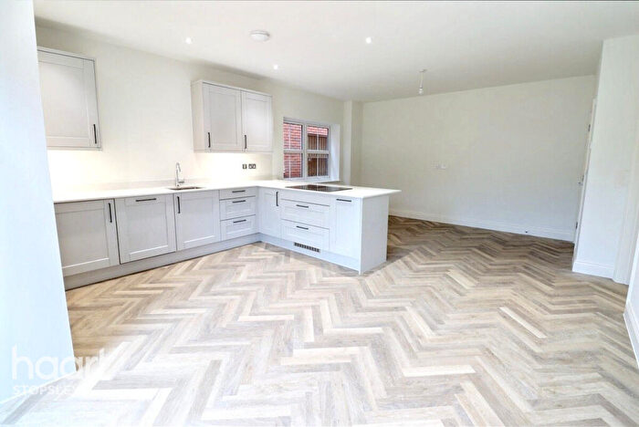 4 Bedroom Detached House For Sale In Wing Road, Stewkley, LU7