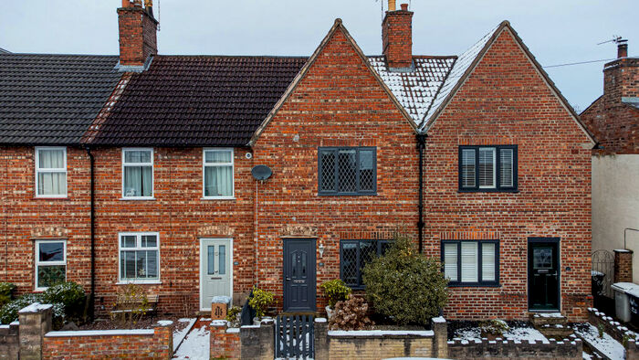 2 Bedroom Terraced House To Rent In Grange Road, Macclesfield, SK11