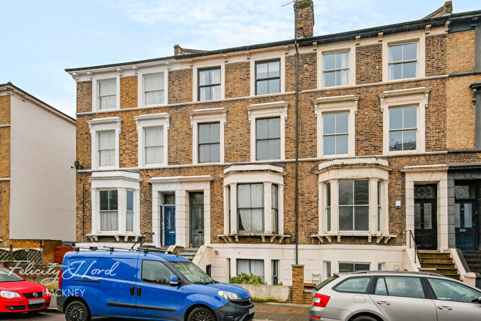 1 Bedroom Flat For Sale In Lauriston Road, London, E9