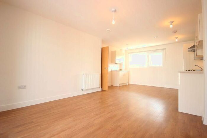 2 Bedroom Flat To Rent In Image Court, Maxwell Road, Romford, Romford, RM7
